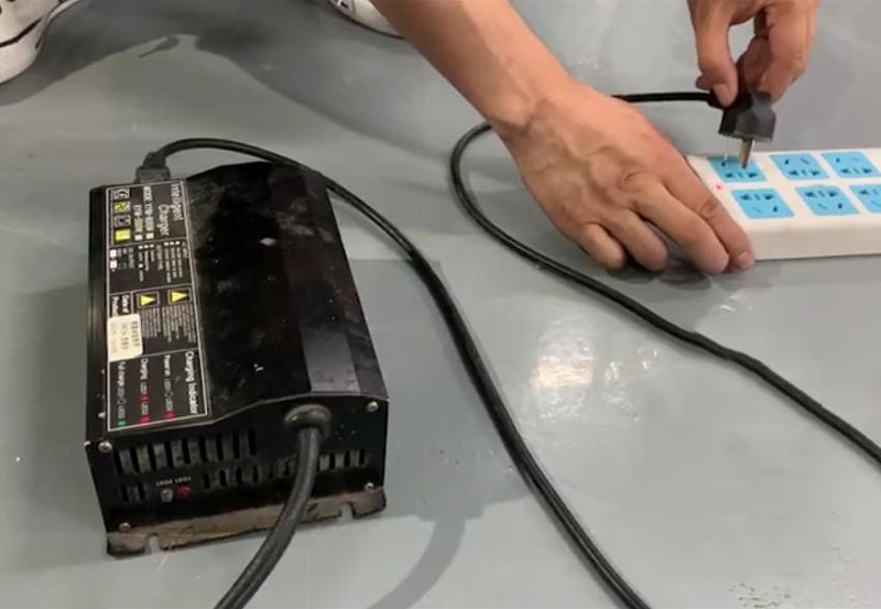 洗地機用了一年半，只運行一小段時間電池失效
